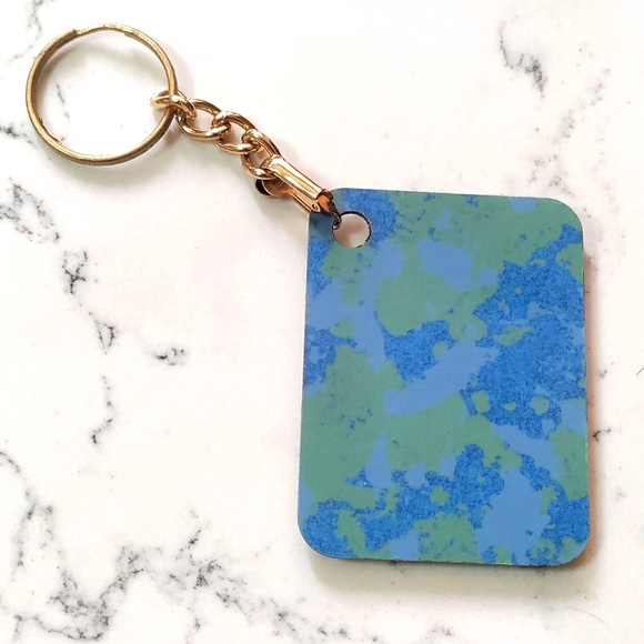 NEW Handcrafted Keychain Bag Tag! Abstract Earth. Gold Wood Heart. 2.25"x1.75" - Picture 4 of 6